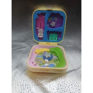Polly Pocket Birthday Surprise Compact 2018 Mattel GDK78 Yellow Gift Box Toy